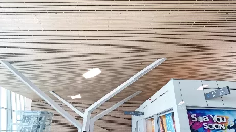Trần gỗ tre cho hội trường sân bay