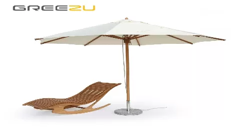 Ghế tre hồ bơi